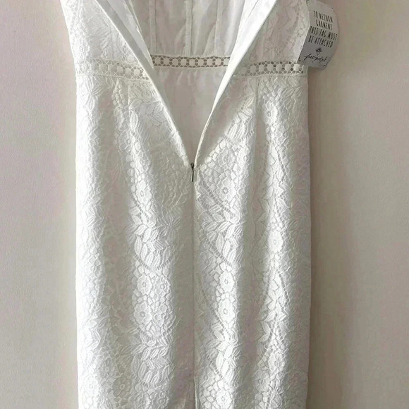 SAYLOR Eizelle Dress in Ivory - Picture 14 of 15